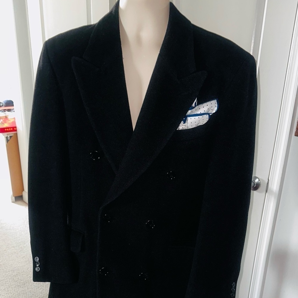 Executive Double Breasted Wool Overcoat w/Front Breast Pocket.